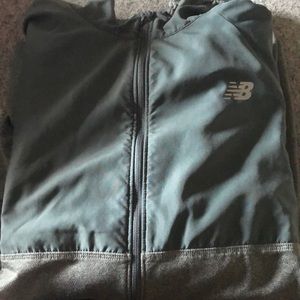new balance light jacket